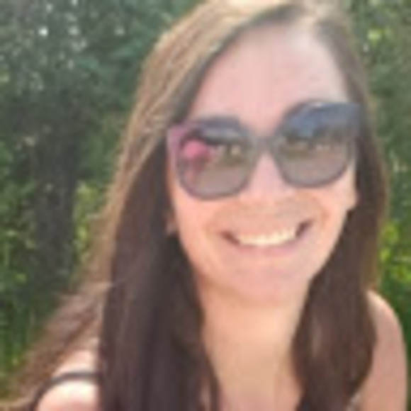 Meet your Posher, Gina - Picture 1 of 1